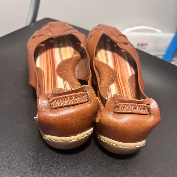 Born women’s sandal 9.5 - Picture 3 of 7